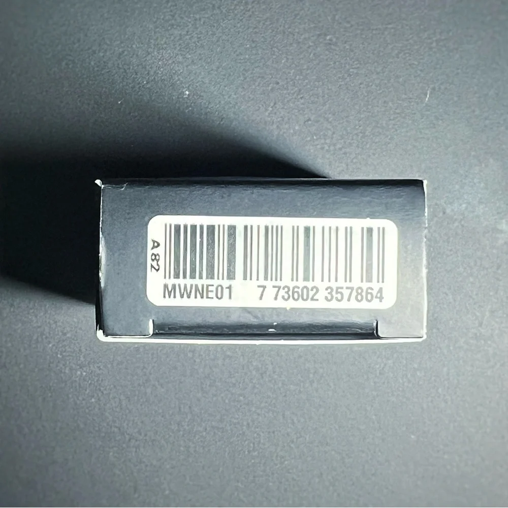 MAC Dazzleshadow She Sparkles. New In Box, unused - Picture 5 of 5